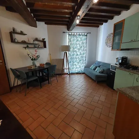 Mentana 14 Apartment *