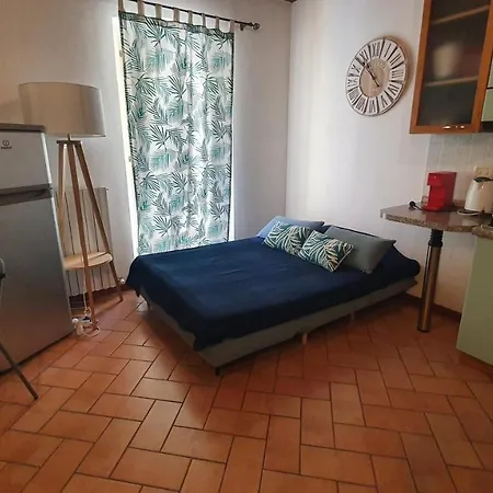 Mentana 14 * Parma